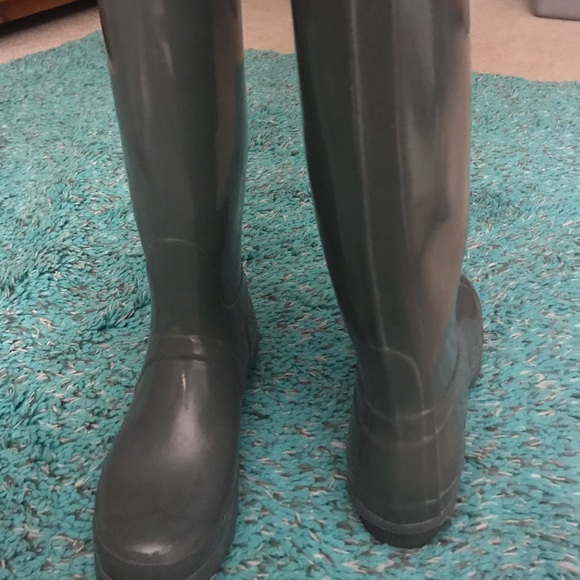 HUNTER Glossy Grey Tall Boots - Picture 4 of 6